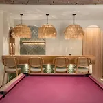 A Lyric Retreat Of Romance, Erato * Kaş